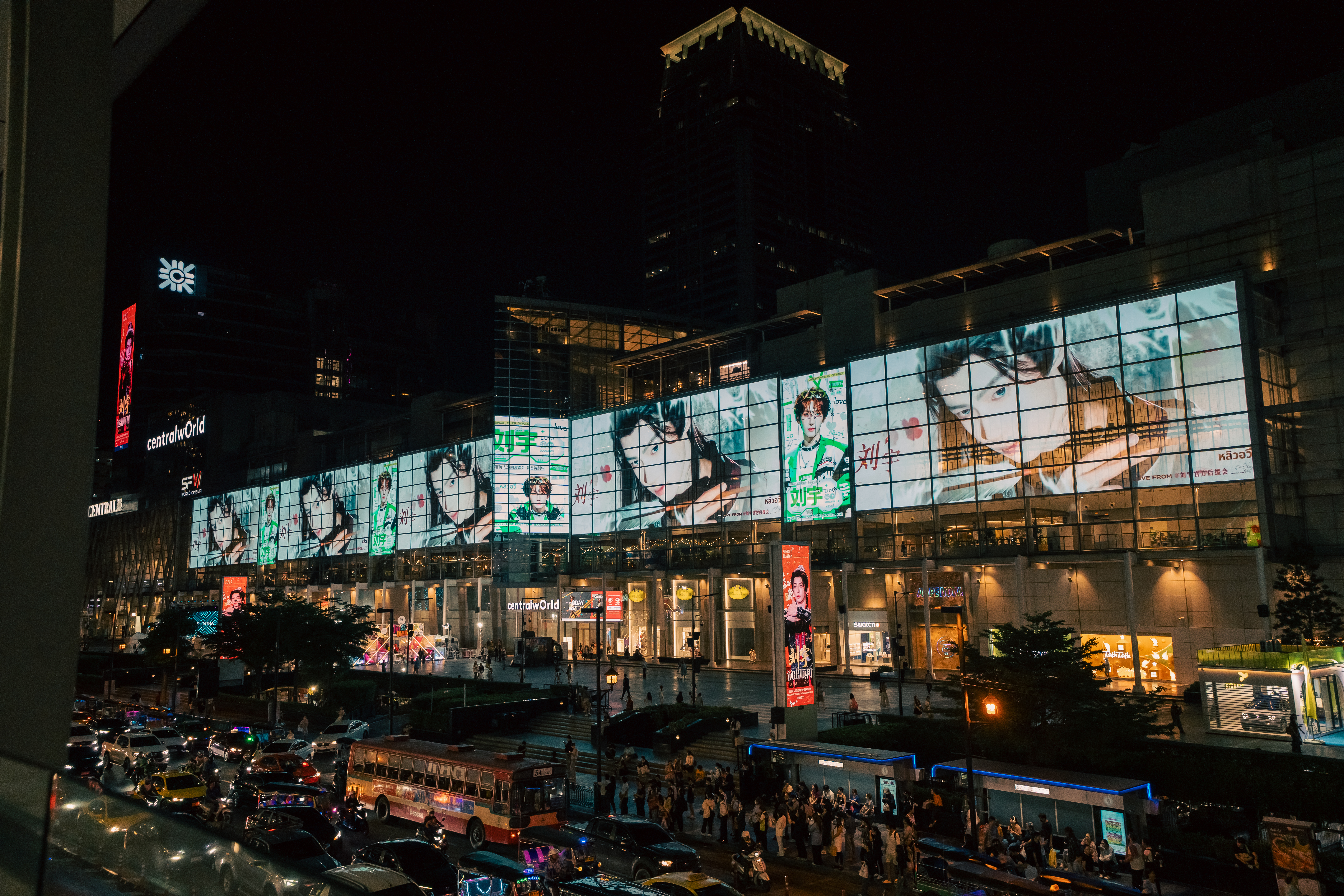 CentralWorld大屏 · 曼谷